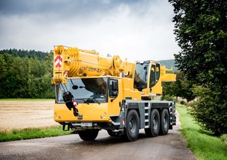 ऑल-टेरेन क्रेन Liebherr LTM 1055-3.2