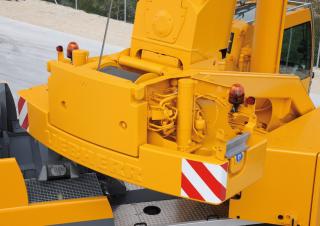 ऑल-टेरेन क्रेन Liebherr LTM 1055-3.2 