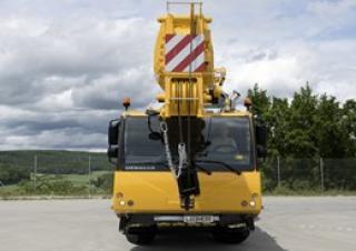 ऑल-टेरेन क्रेन Liebherr LTM 1070-4.2 