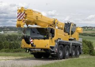ऑल-टेरेन क्रेन Liebherr LTM 1070-4.2 