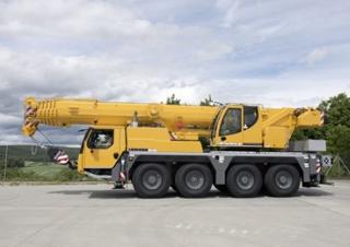 ऑल-टेरेन क्रेन Liebherr LTM 1070-4.2 