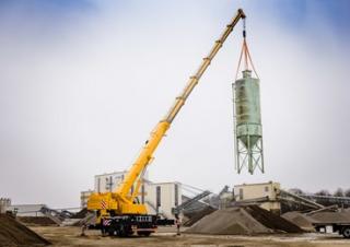 ऑल-टेरेन क्रेन Liebherr LTM 1090-4.2 