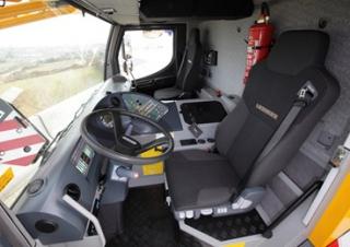 ऑल-टेरेन क्रेन Liebherr LTM 1100-5.2 
