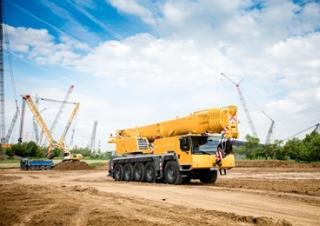ऑल-टेरेन क्रेन Liebherr LTM 1100-5.2 