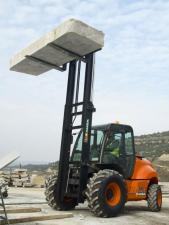 रफ टेरेन फोर्कलिफ्ट Ausa C 400 H