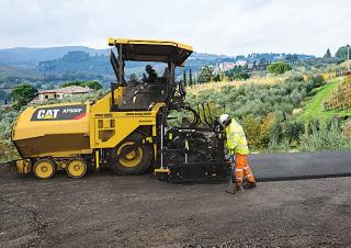 व्हील्ड एस्फाल्ट पेवर Caterpillar AP500F