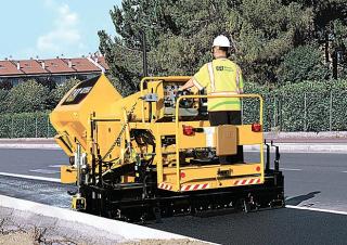 ट्रैक्ड एस्फाल्ट पेवर Caterpillar AP255E