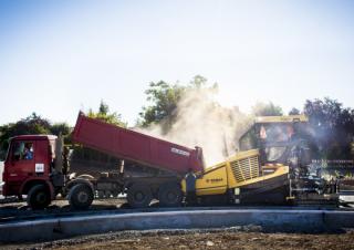 ट्रैक्ड एस्फाल्ट पेवर Bomag BF 700 C 2 S 600