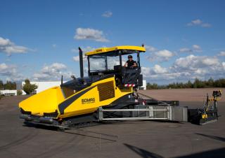 ट्रैक्ड एस्फाल्ट पेवर Bomag BF 800 C 2 S 500
