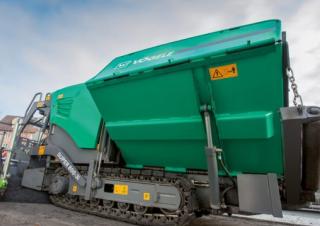 ट्रैक्ड एस्फाल्ट पेवर Vögele Super 800-3i