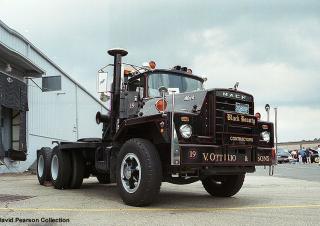 ट्रक रिजिड चेसिस Mack DM-800ST CA492 Cummins NTC 300 6x4