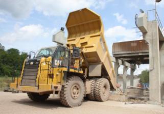 रिजिड डंप ट्रक Caterpillar 772G