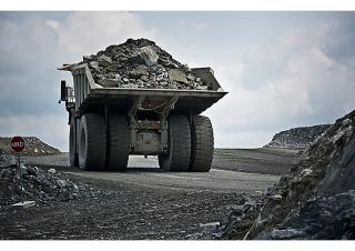 रिजिड डंप ट्रक Caterpillar 793F