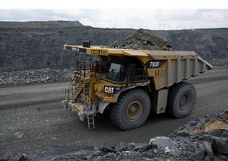 रिजिड डंप ट्रक Caterpillar 793F
