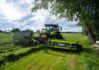रियर-माउंटेड मोवर - कंडीशनर के साथ डिस्क Claas Disco 9300 C Auto Swather 