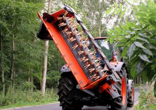 रियर-माउंटेड मोवर - कंडीशनर के साथ डिस्क Kubota DMC6028R