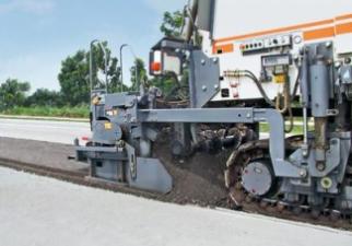 रोड रीसाइक्लिंग मशीन/-कोल्ड रीसाइकलर Wirtgen 2200 CR