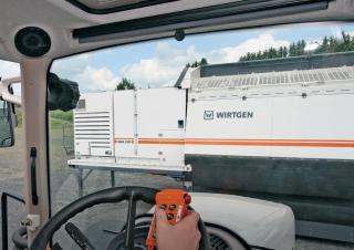 रोड रीसाइक्लिंग मशीन/-कोल्ड रीसाइकलर Wirtgen KMA 220i
