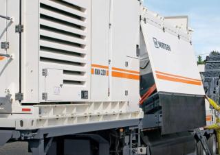 रोड रीसाइक्लिंग मशीन/-कोल्ड रीसाइकलर Wirtgen KMA 220i