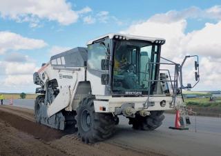 रोड रीसाइक्लिंग मशीन/-कोल्ड रीसाइकलर Wirtgen WR 250i