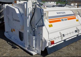 रोड रीसाइक्लिंग मशीन/-कोल्ड रीसाइकलर Wirtgen WS 250