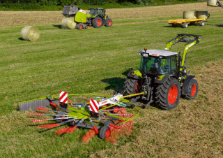 रोटरी रेक Claas Liner 450 T