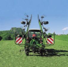 रोटरी टेडर DEUTZ-FAHR CoM 6821