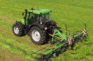 रोटरी टेडर DEUTZ-FAHR CoM 6821