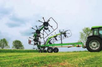 रोटरी टेडर DEUTZ-FAHR CoM 6821
