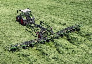 रोटरी टेडर Fendt Lotus 1020