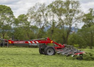 रोटरी टेडर Massey Ferguson TD1028X TRC
