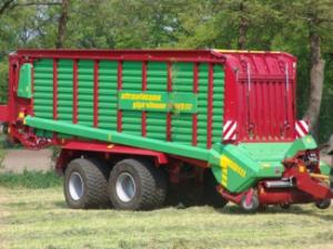 साइलेज ट्रेलर Strautmann Giga-Vitesse CFS 4401