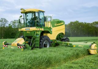 सेल्फ प्रोपेल्ड मोवर कंडीशनर Krone Big M 450 CV
