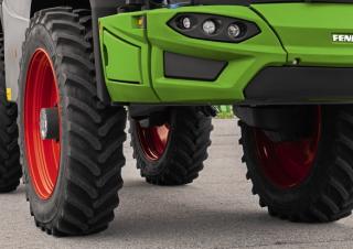 सेल्फ-प्रोपेल्ड फील्ड स्प्रेयर Fendt Rogator 665 