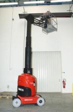 टेलीस्कोपिक बूम लिफ्ट सिंगल वर्टिकल मास्ट बूम लिफ्ट Manitou 100 VJR Evolution