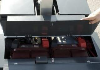 टेलीस्कोपिक बूम लिफ्ट सिंगल वर्टिकल मास्ट बूम लिफ्ट Bravi Bravi Lite