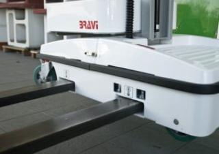 टेलीस्कोपिक बूम लिफ्ट सिंगल वर्टिकल मास्ट बूम लिफ्ट Bravi Spin-Go 