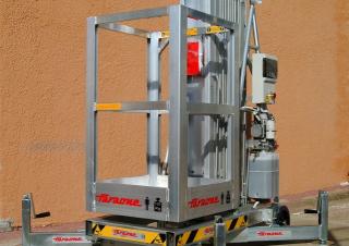 टेलीस्कोपिक बूम लिफ्ट सिंगल वर्टिकल मास्ट बूम लिफ्ट Faraone ZP 10-150 I