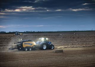 स्क्वायर बेलर New Holland BB 1290 Plus