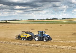 स्क्वायर बेलर New Holland BB 1290 RC Plus