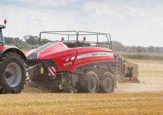 स्क्वायर बेलर Massey Ferguson MF 2370UHDTC