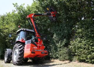समर मेंटेनेंस इक्विपमेंट स्लोप मोवर Kuhn Agri-Longer GII 5045 P TD