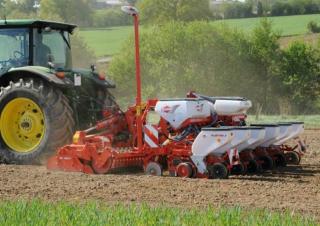 सोइंग मशीन Kuhn Planter 3 M