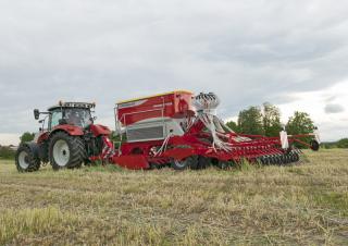 सोइंग मशीन Pöttinger Terrasem R 4 fertilizer
