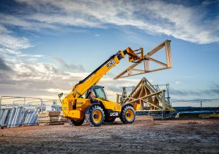 टेलीहैंडलर JCB 540-140 HI-VIZ