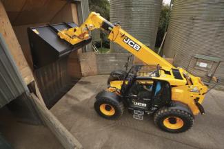 टेलीहैंडलर JCB 560-80