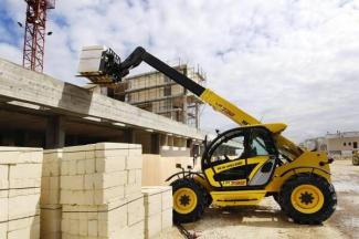 टेलीहैंडलर New Holland LM 732
