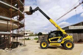 टेलीहैंडलर New Holland LM 732
