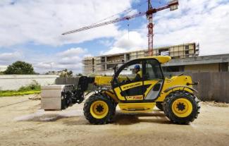 टेलीहैंडलर New Holland LM 732