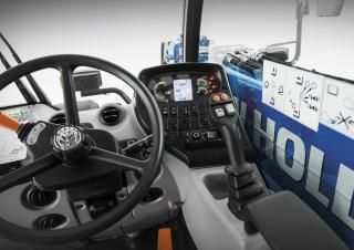 टेलीहैंडलर New Holland LM 7.35